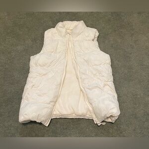 Gently Used Girls Puffer Vest